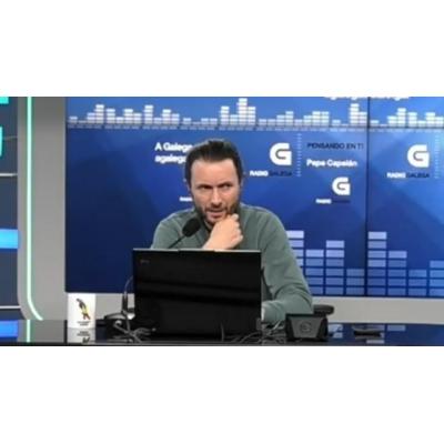 La surrealista llamada que recibe la radio gallega a las 4:45 de la madrugada