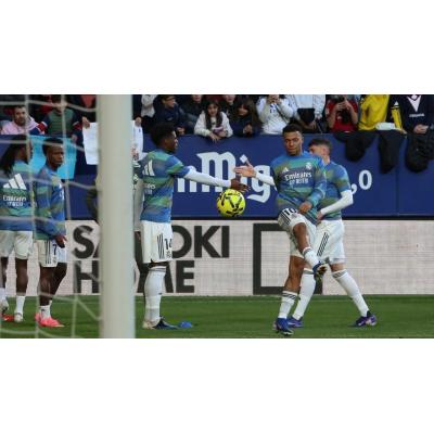 Fotos del partido Osasuna-Real Madrid en El Sadar