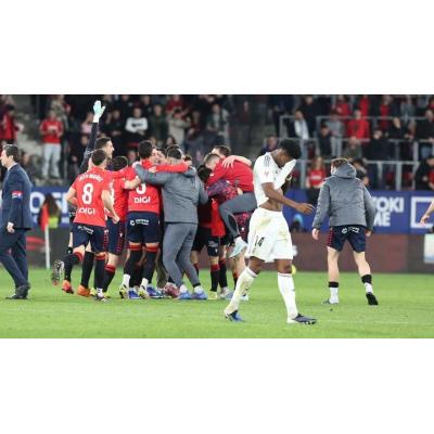 ¡Osasuna gana al Madrid en El Sadar 15 años después! (2-1)