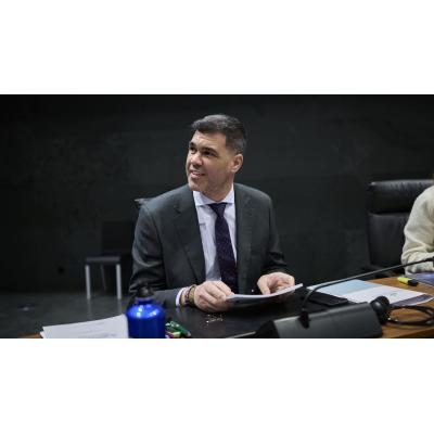 El PP de Navarra propone limitar el burka y el niqab en espacios públicos: "Es un símbolo de sometimiento a la mujer"