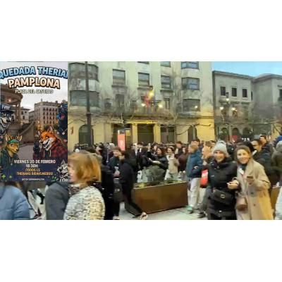 VIDEO | El fenómeno 'Therians' colapsa el centro de Pamplona: cientos de jóvenes acuden a una concentración 'fake'