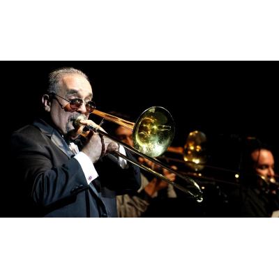 Muere Willie Colón, emblemático músico e intérprete de éxitos de salsa como 'Idilio'