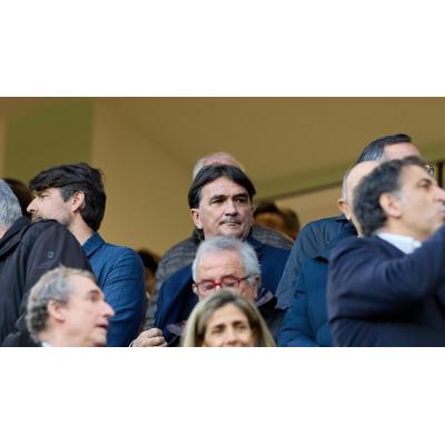 Dos espectadores de lujo en el Osasuna-Real Madrid
