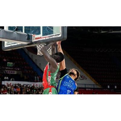 Derrota de Castillo de Gorraiz tras una igualada primera parte ante el Insolac Caja 87 (95-72)
