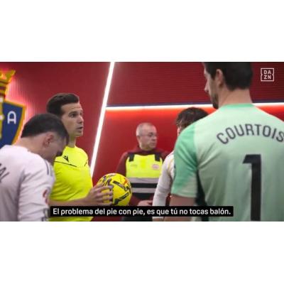 La imagen que certifica el penalti a Budimir: Courtois no niega que le pise
