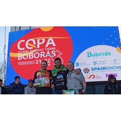 Triunfo navarro en la Copa de España de Mushing Tierra