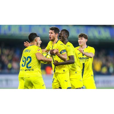 El Villarreal se hace fuerte ante un Valencia que no escapa del peligro