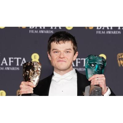 El actor de origen vasco Robert Aramayo da la sorpresa y arrasa en los BAFTA