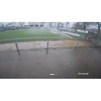 Un equipo de fútbol es investigado por inundar su campo a propósito para suspender un partido