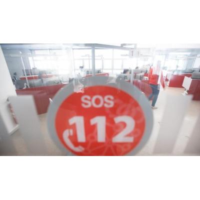 Dos heridos tras salirse de la vía y sufrir un vuelco en Mendaza