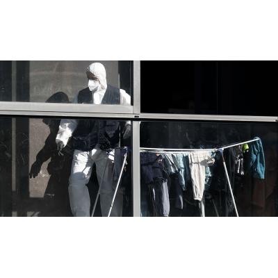 El detenido por matar a su mujer y herir de gravedad a su madre en Sarriguren declara este lunes ante el juez