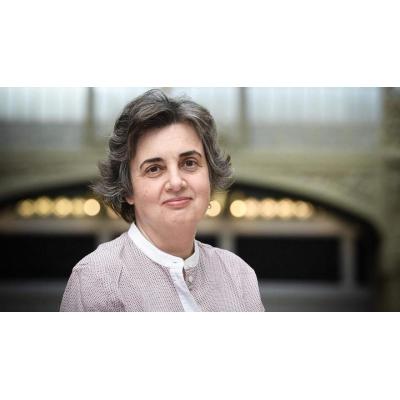 Dimite la presidenta del Louvre tras las numerosas crisis del museo