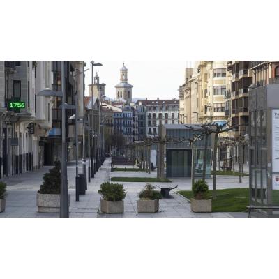 Una firma de moda urbana cierra en Carlos III de Pamplona tras 5 años de actividad