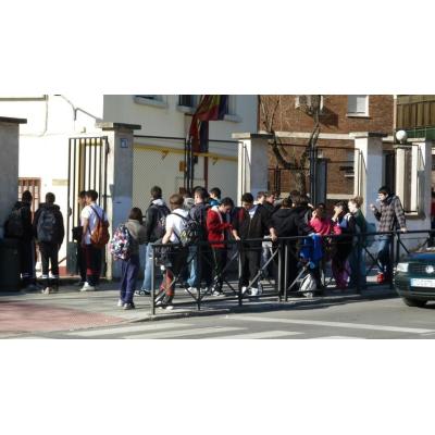 Cae al 38 % la cifra de jóvenes que se consideran feministas, el dato más bajo en cinco años