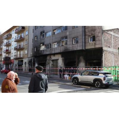 Los vecinos afectados por el incendio del bazar de la Rochapea siguen sin volver a casa 3 meses después