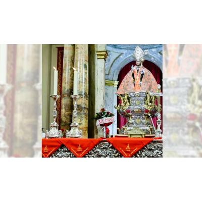 El coro y solistas de AGAO, en la tercera misa de la Escalera, que homenajeará a las Hermanas de la Soledad