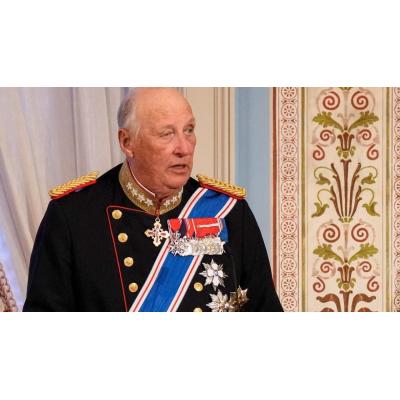 El rey de Noruega permanecerá hospitalizado en Tenerife durante varios días
