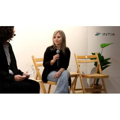 Teresa Etxarri: "En los pueblos pequeños, como el mío, llega el pan en furgoneta y también la carne y el pescado. ¿Por qué no iba a llegar así la atención veterinaria?"