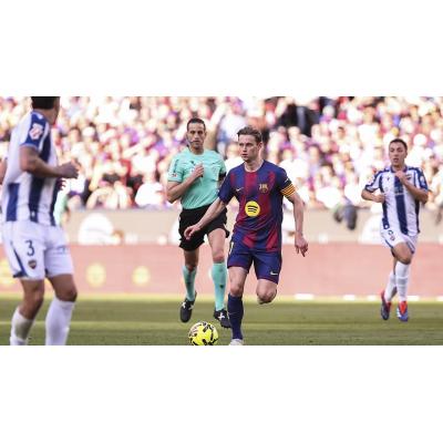 Problemas para Flick en el centro del campo: De Jong, seis semanas de baja