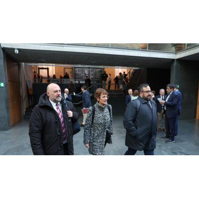 Esparza a Chivite: "¡Si quiere firmamos mañana un acuerdo para que gobierne la lista más votada!"