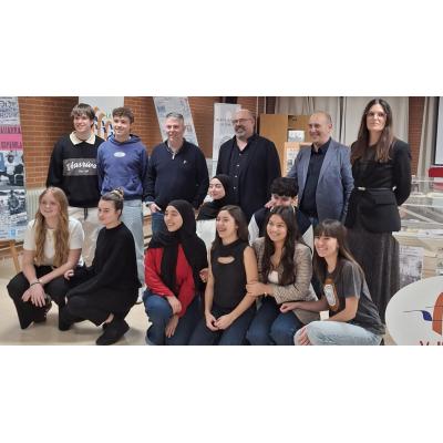 La exposición que revisa la Transición en Tudela y sorprende con documentos inéditos