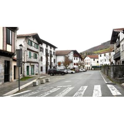 Lesaka instala contadores digitales en las viviendas