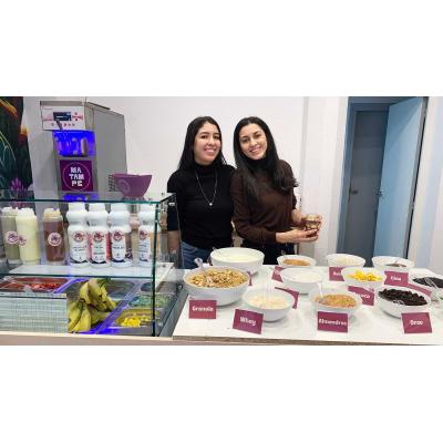 La estudiante de márketing que arrasa en Pamplona con su helado brasileño: "Es una locura"