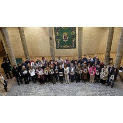Pamplona rinde homenaje a 60 trabajadores municipales jubilados en 2025