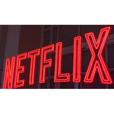 Las acciones de Netflix suben un 9% tras retirarse de la puja por Warner