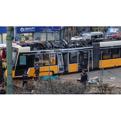 Un tranvía se estrella contra un edificio en Milán: al menos dos muertos y 37 heridos