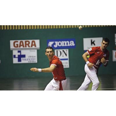 Un primer punto entre campeones