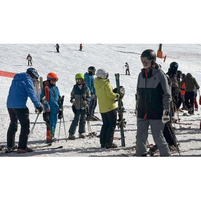 Felipe VI esquía en Baqueira Beret antes de inaugurar el Mobile World Congress de Barcelona