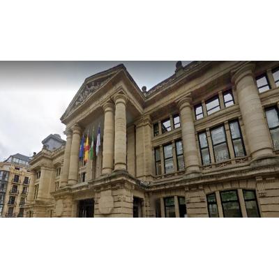 Siete meses de cárcel por denigrar a una adolescente por su color de piel en Irun