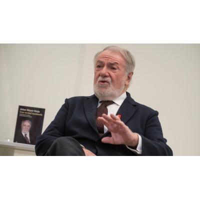 Mayor Oreja ve la regularización "masiva" un "disparate": "Pueden crearse guetos como en Londres, París o Marsella"