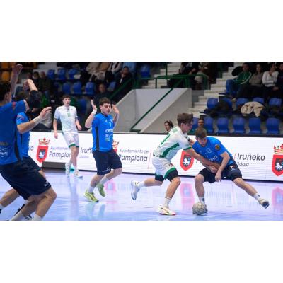 Anaitasuna se crece ante las adversidades y redondea con su victoria una positiva jornada