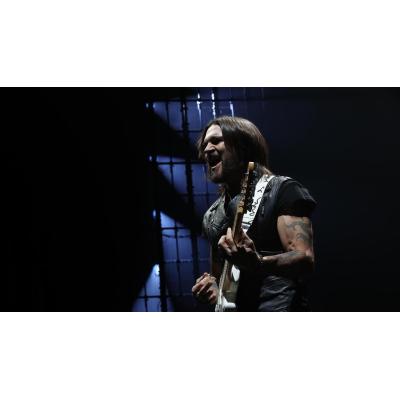 Juanes estrena su nueva canción, 'Nada que perder', ante un Madrid rebosante de energía