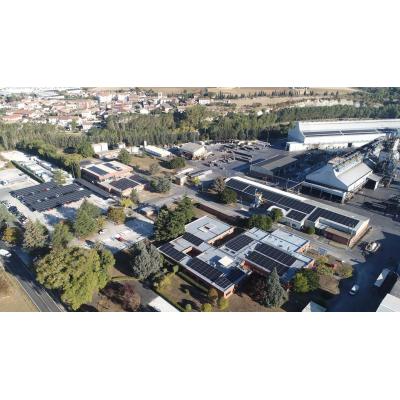 Acciona Energía instala un sistema de autoconsumo solar para descarbonizar la planta de GrafTech en Ororbia