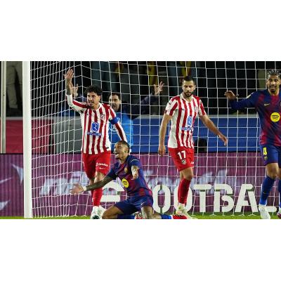 El Barça muere en la orilla