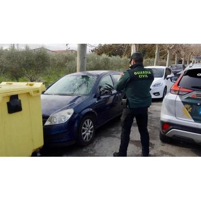 Detenido el autor de un delito de daños en ocho vehículos estacionados en la vía pública en Marcilla