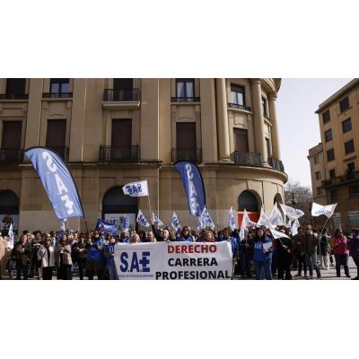 Los técnicos sanitarios salen a la calle en demanda de la deuda generada por la carrera profesional