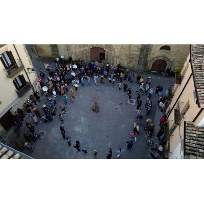 Sangüesa se disfraza para recibir la primavera