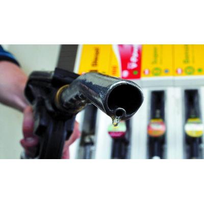 La dependencia del petróleo y del gas de EE UU amenaza el bolsillo de los españoles