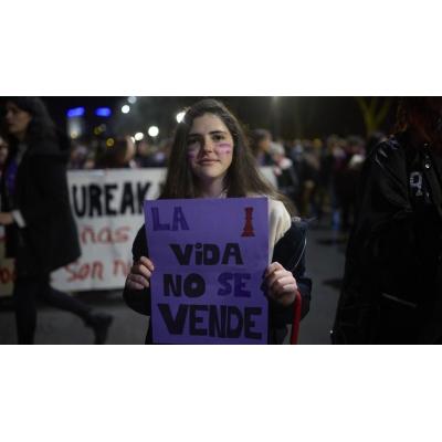 ¿Feminidad suave y silenciosa? No