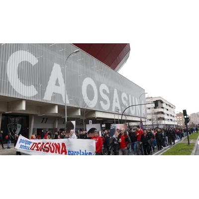 Fotos de la manifestación para denunciar la actuación policial en los incidentes del Osasuna-Real Madrid
