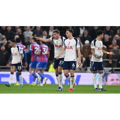 Tottenham, un campeón en situación crítica