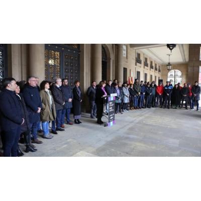 El Gobierno de Navarra y Parlamento Foral se concentran el 8 de marzo para reclamar igualdad real