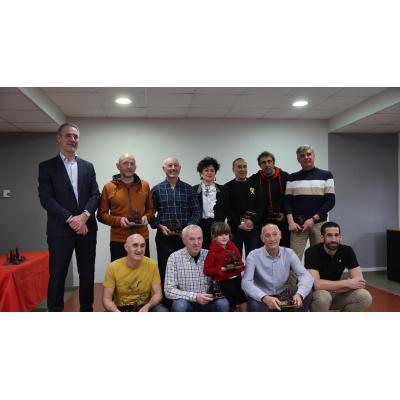 Los bomberos navarros reconocen a 14 compañeros jubilados en 2025 y a Paskal Martínez, fallecido
