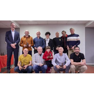 Los catorce bomberos de Navarra que han sido homenajeados por sus largos años de trayectoria profesional