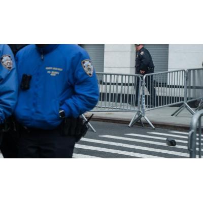 La Policía de Nueva York investiga dos artefactos sospechosos frente a la residencia del alcalde