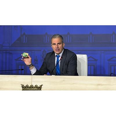 Ortega Smith reta a Vox a expulsarle también del grupo parlamentario del Congreso